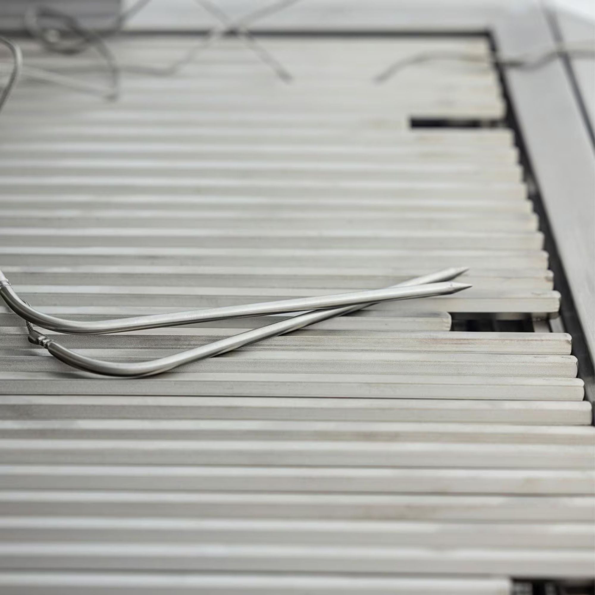 Blaze LTE PRO 40-Inch 5-Burner Freestanding Gas Grill w/ Digital Temperature Screen & Rear Infrared Burner