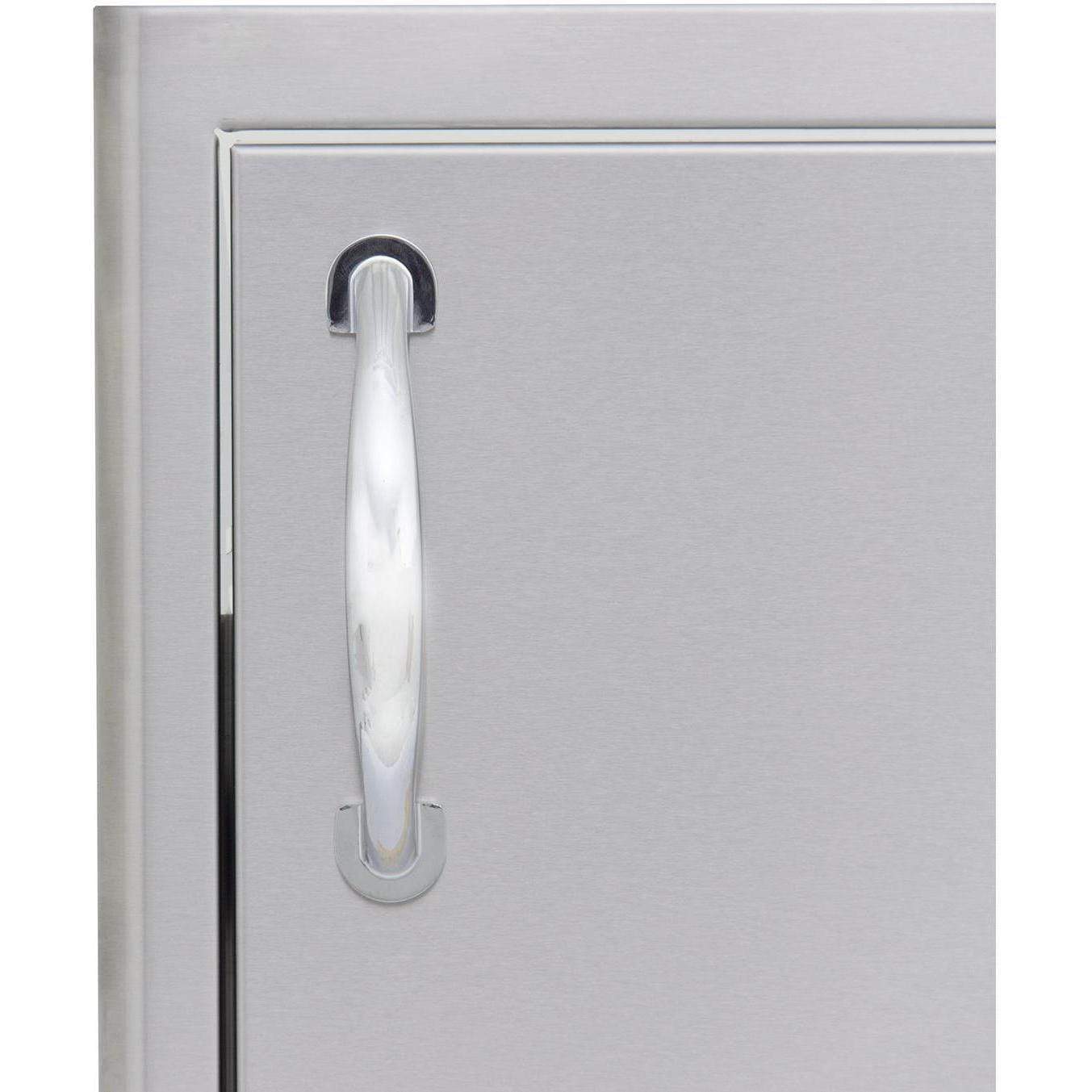 Blaze 28" Single Access Horizontal Door 17 x 24 in Stainless Steel (BLZ-SH-2417-R)