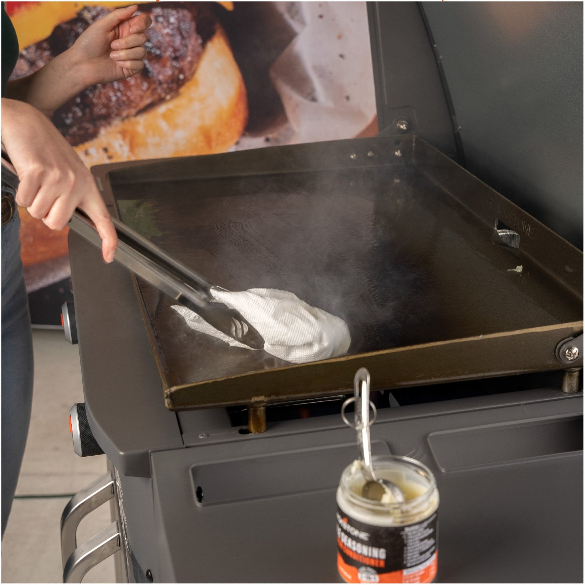 Blackstone Large Griddle Seasoning & Cast Iron Conditioner (15.3 oz) - 4146