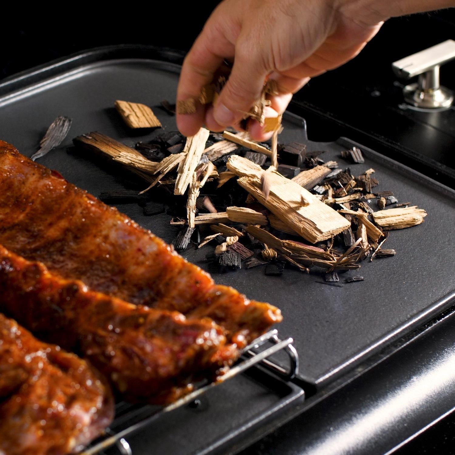 Everdure By Heston Blumenthal Outer Flat Plate For FURNACE 52-Inch Propane Grill - HBG3PLATELR