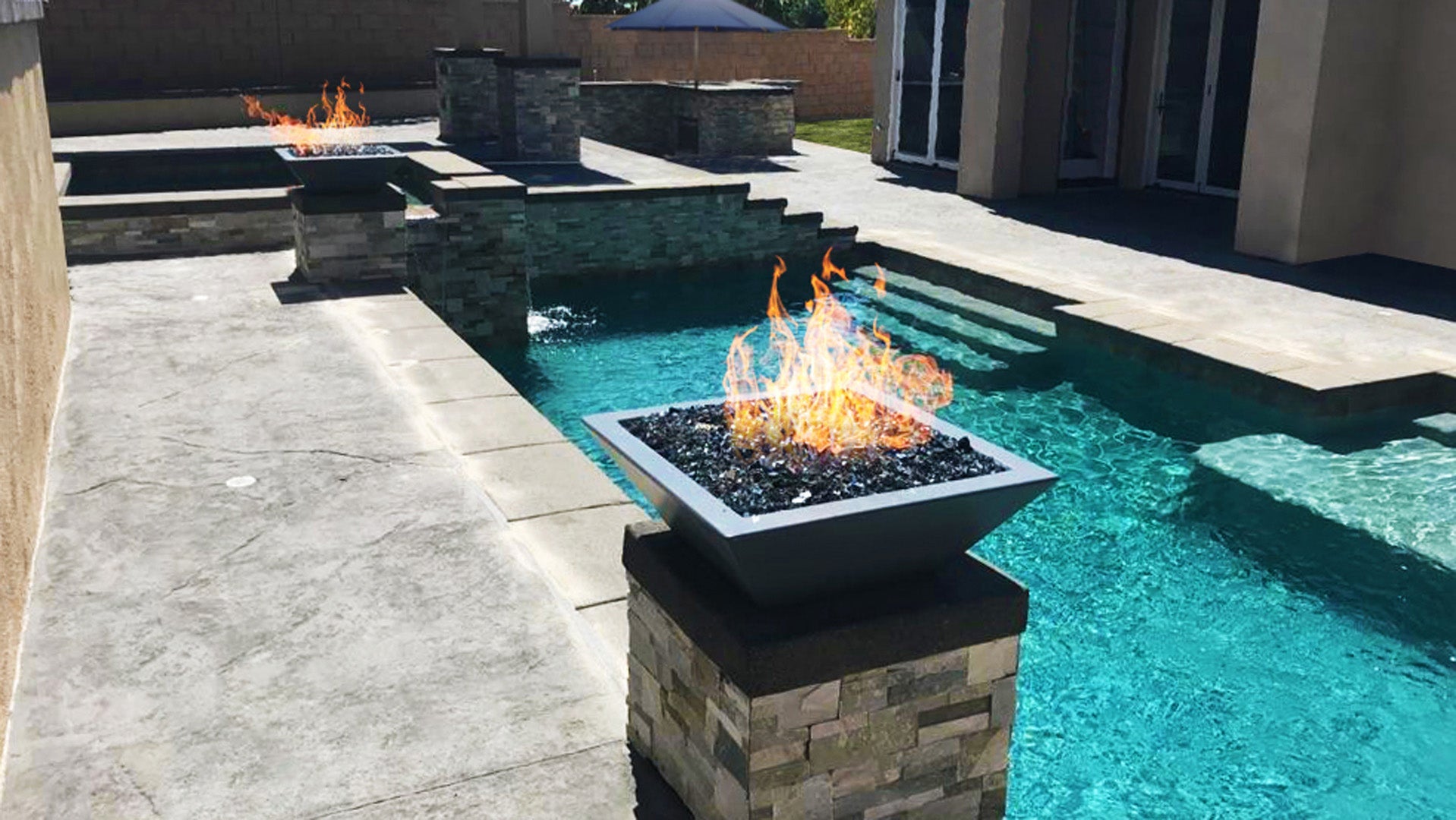 30" Maya GFRC Square Fire Bowl- OPT-30SFO
