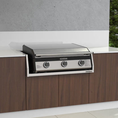 Blackstone 6029 28 Inch XL Built-In Gas Griddle W/ Hood & Insulated Jacket - Lifestyle