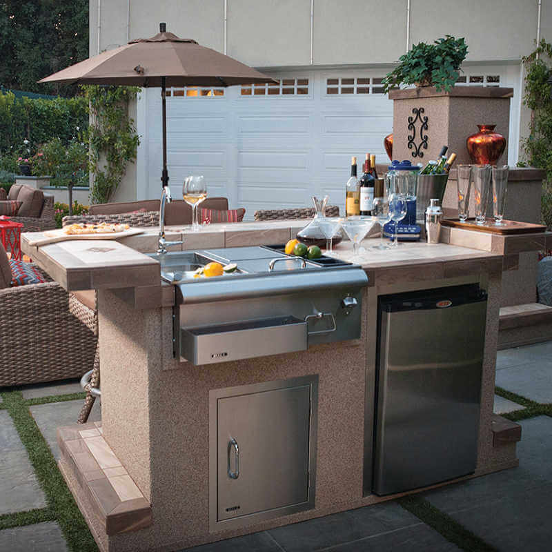 Bull 30 Inch Stainless Steel Slide-In Bar Center With Ice Chest & Sink - 97623