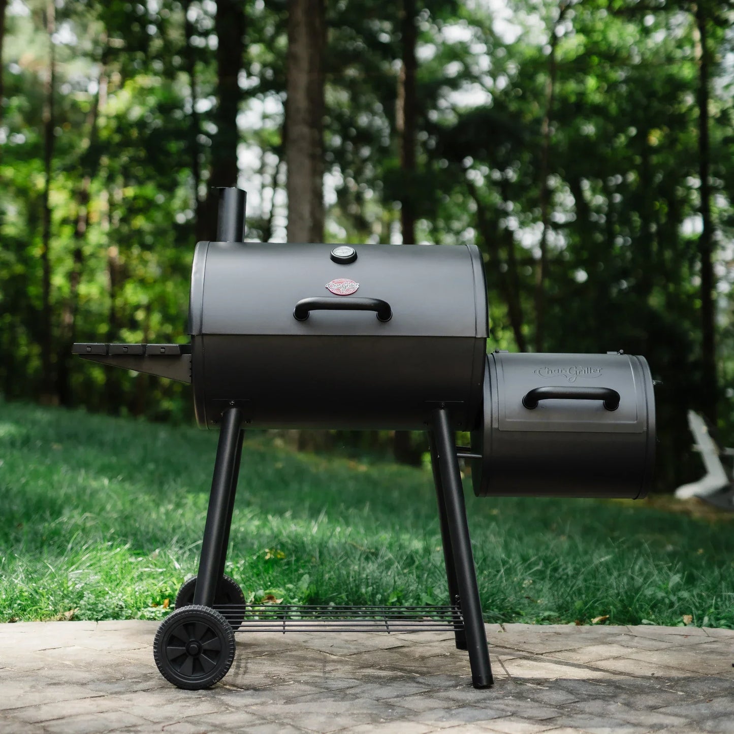 Char-Griller Smokin' Pro™ Barrel Grill and Offset Smoker