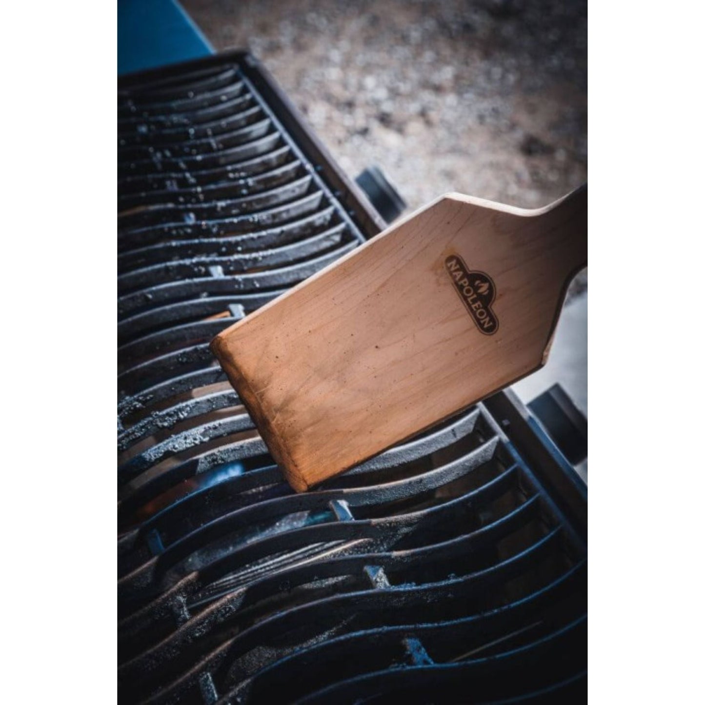 Napoleon 62051 Cedar Grid Scraper