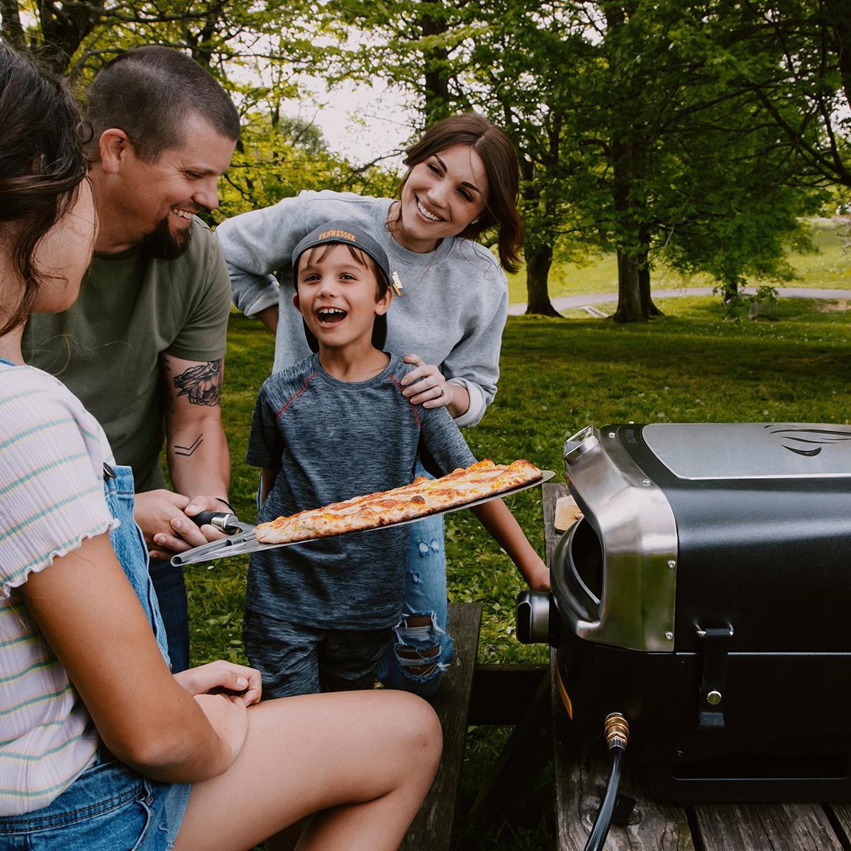 HALO Versa 16 Outdoor Gas Pizza Oven w/ Rotating Pizza Stone - HZ-1004-ANA