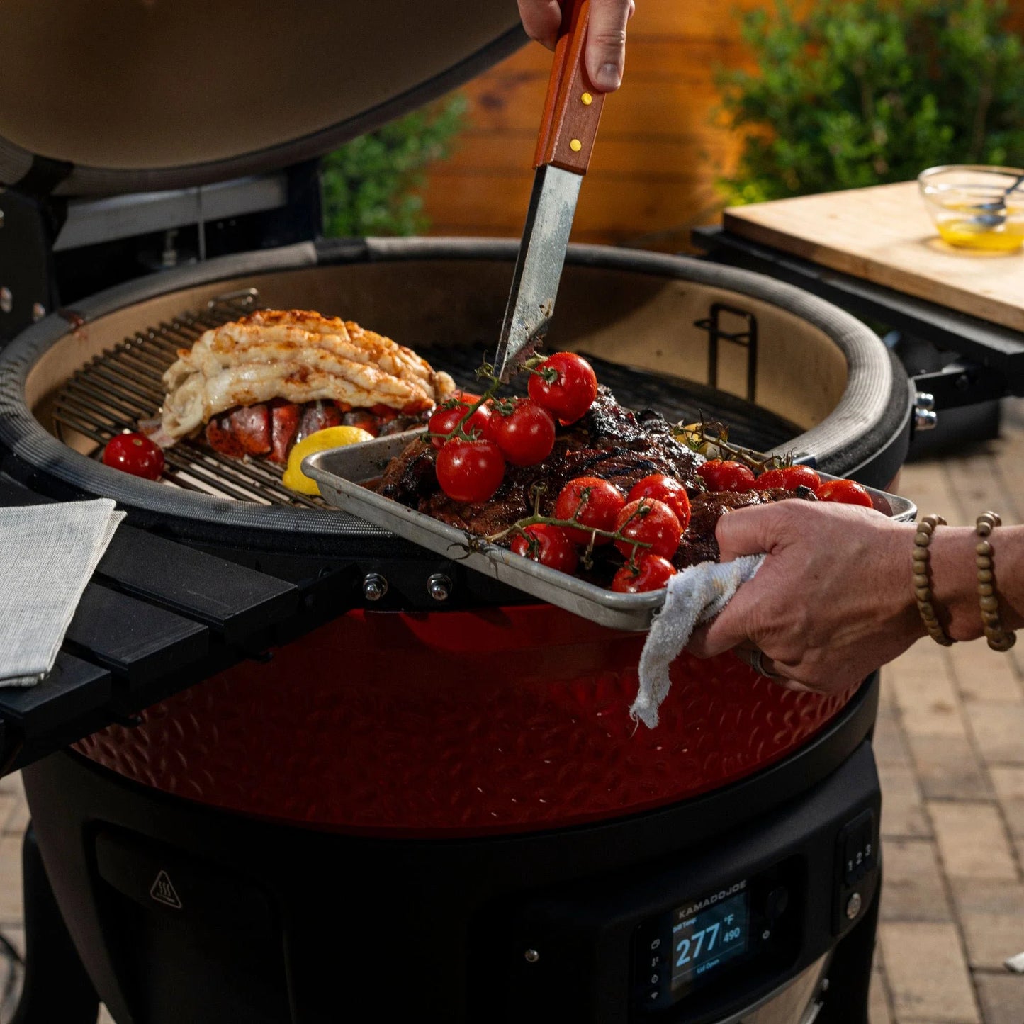 Kamado Joe Big Joe® Konnected Joe™ Digital Charcoal Grill and Smoker
