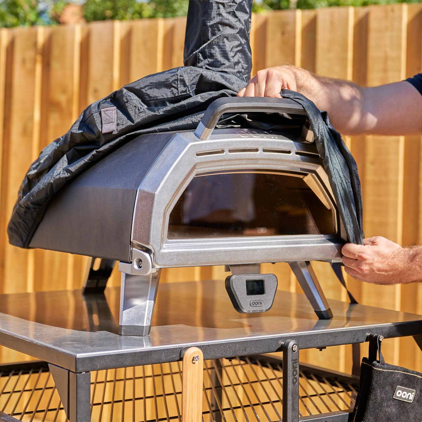 Cover for Ooni Karu 16