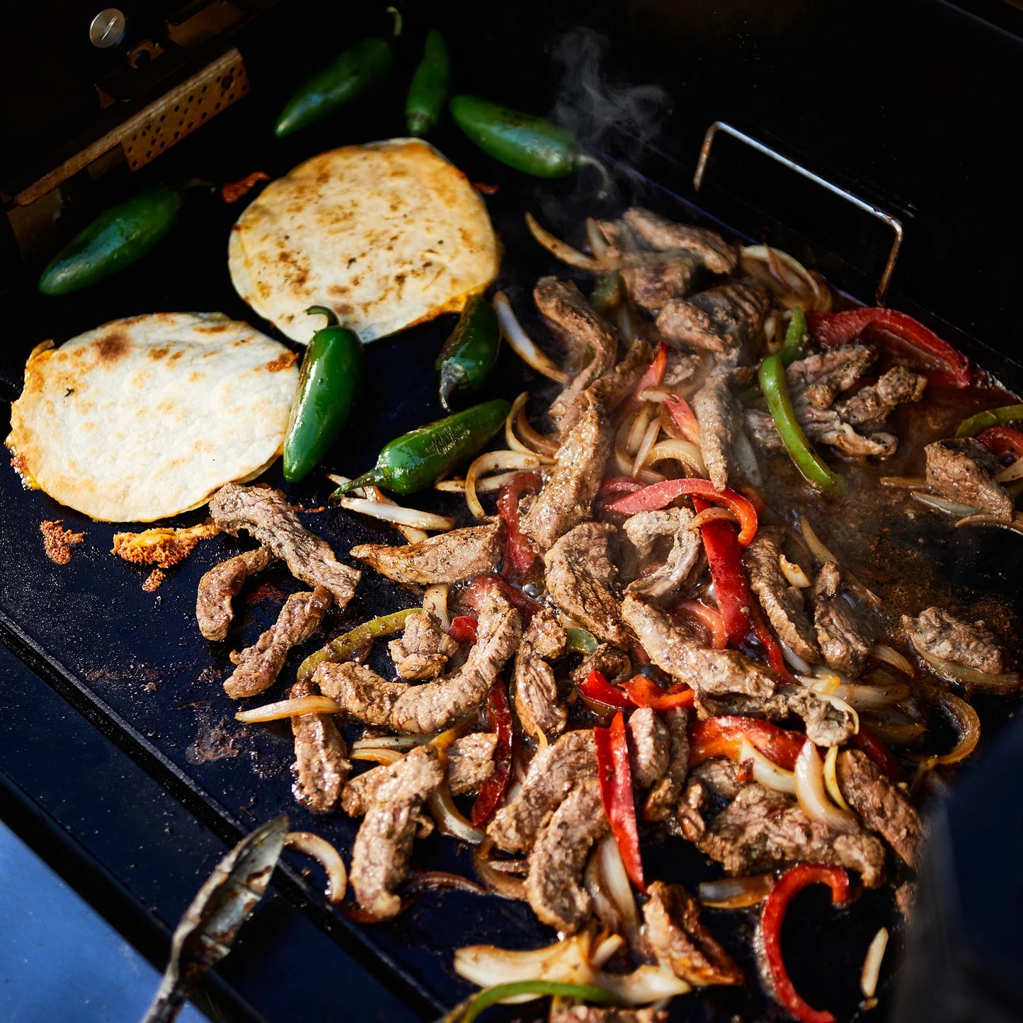 Masterbuilt Gravity Series® 1050 & 1150 Griddle Insert