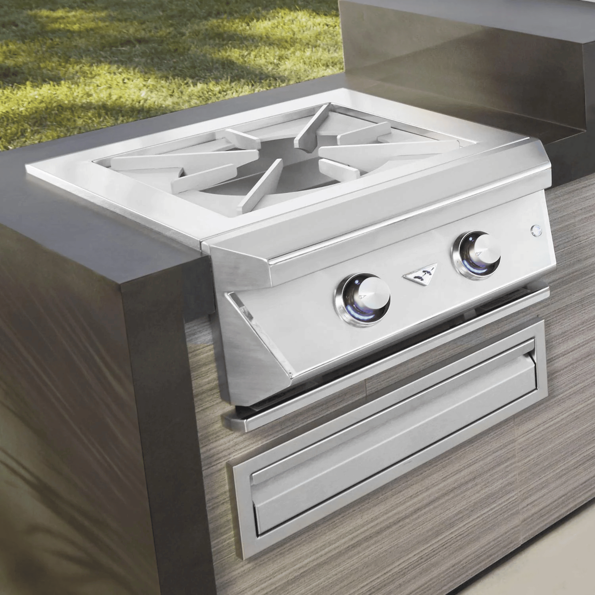 Twin Eagles Built-In Gas Power Burner with Reversible Heavy Duty Grate & Stainless Steel Lid