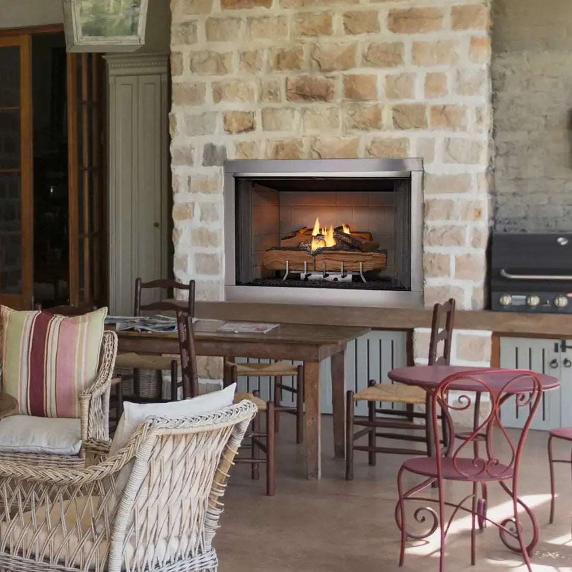 Majestic 36-Inch Vesper Outdoor Vent Free Gas Fireplace