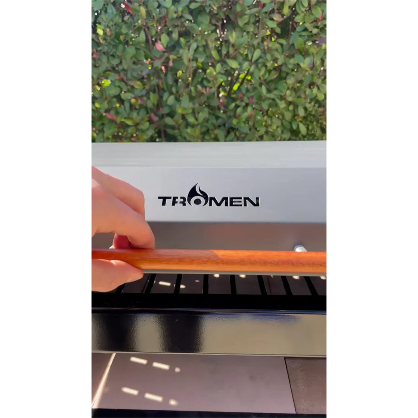 Tromen Chulenguito Freestanding Argentine Charcoal Grill