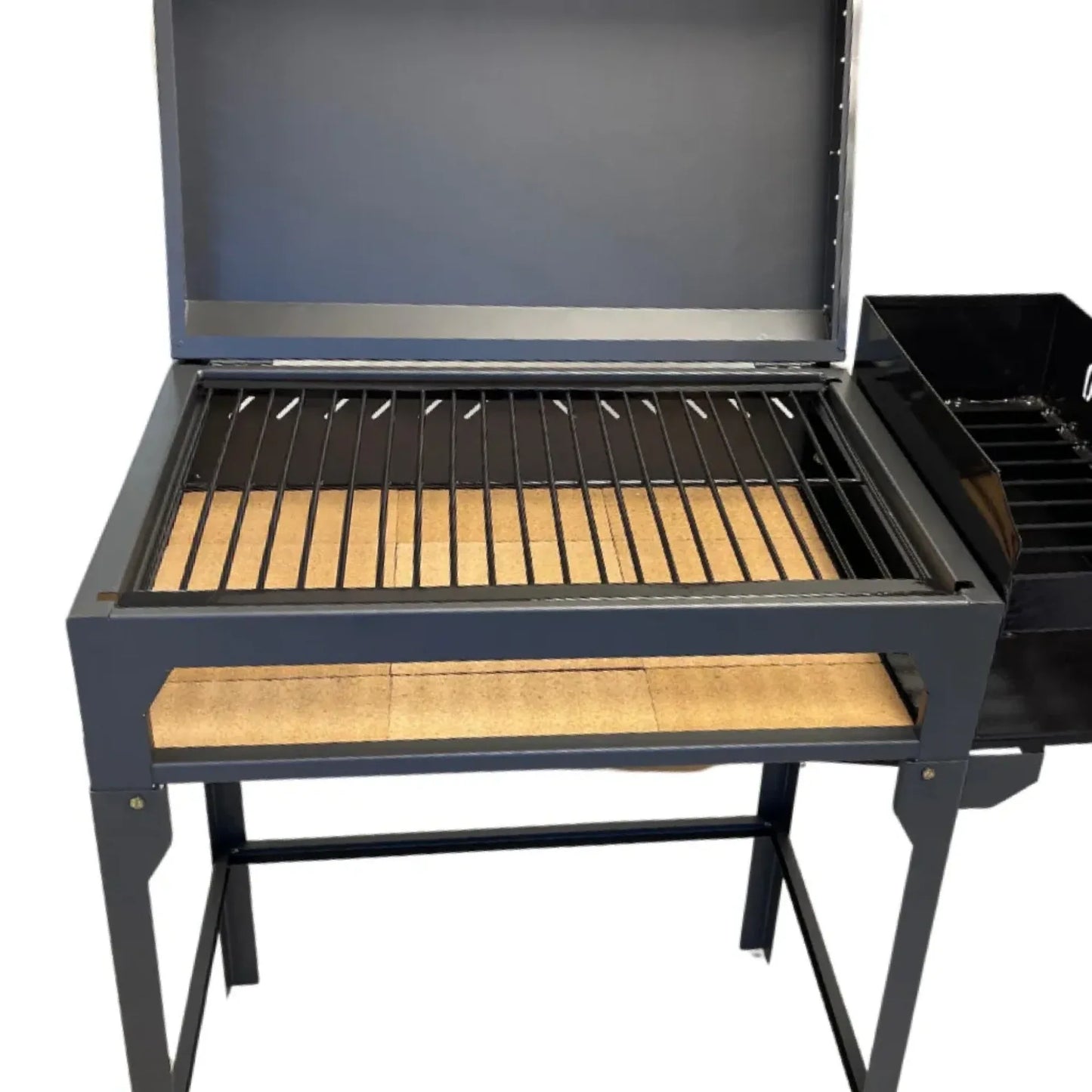 Tromen Chulenguito Freestanding Argentine Charcoal Grill