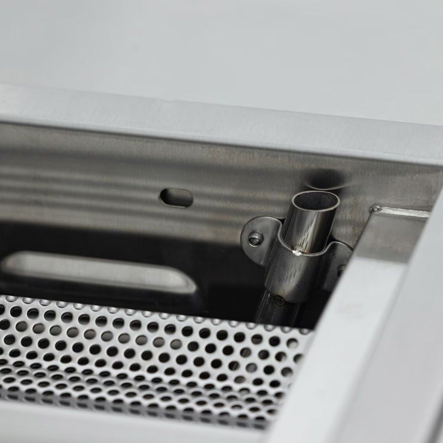 Blaze LTE PRO 32-Inch 4-Burner Built-in Gas Grill w/ Digital Temperature Screen & Rear Infrared Burner