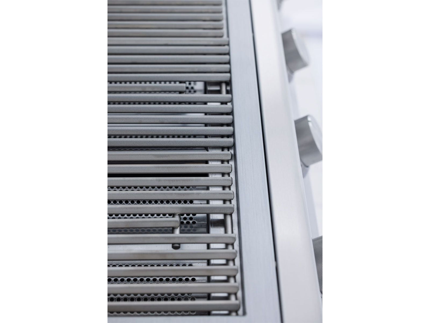 Blaze BCM 32-in 4-Burner Built-In Gas Grill