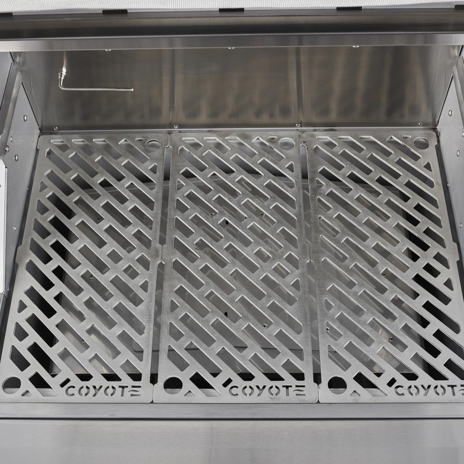 Coyote - C1P28 - 28-Inch Built-In Pellet Grill - Laser-Cut Cooking Grates