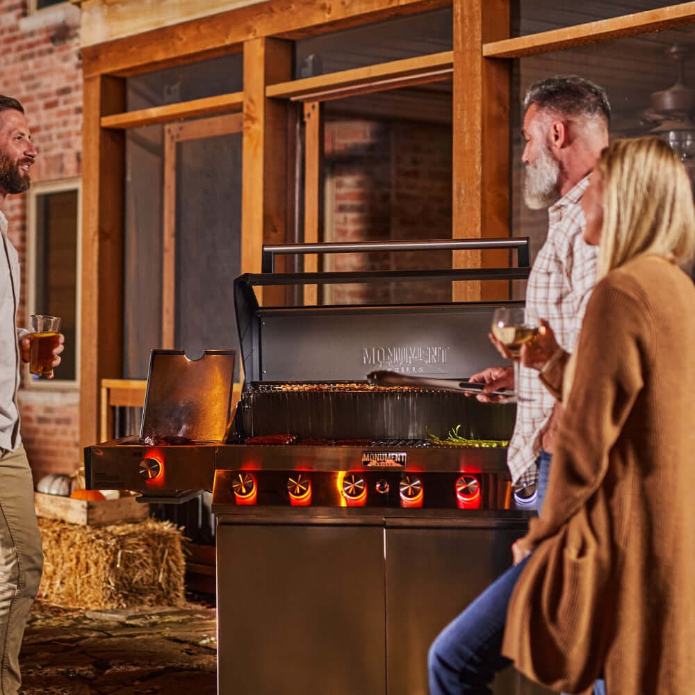 Monument Denali 605 Pro | Stainless Smart Propane Gas Grill