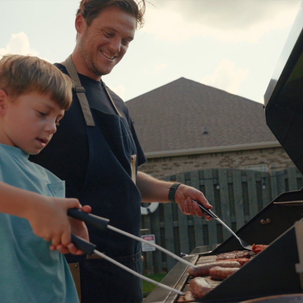 Monument Eminence 605 | Master Stainless Natural/Propane Gas Grill