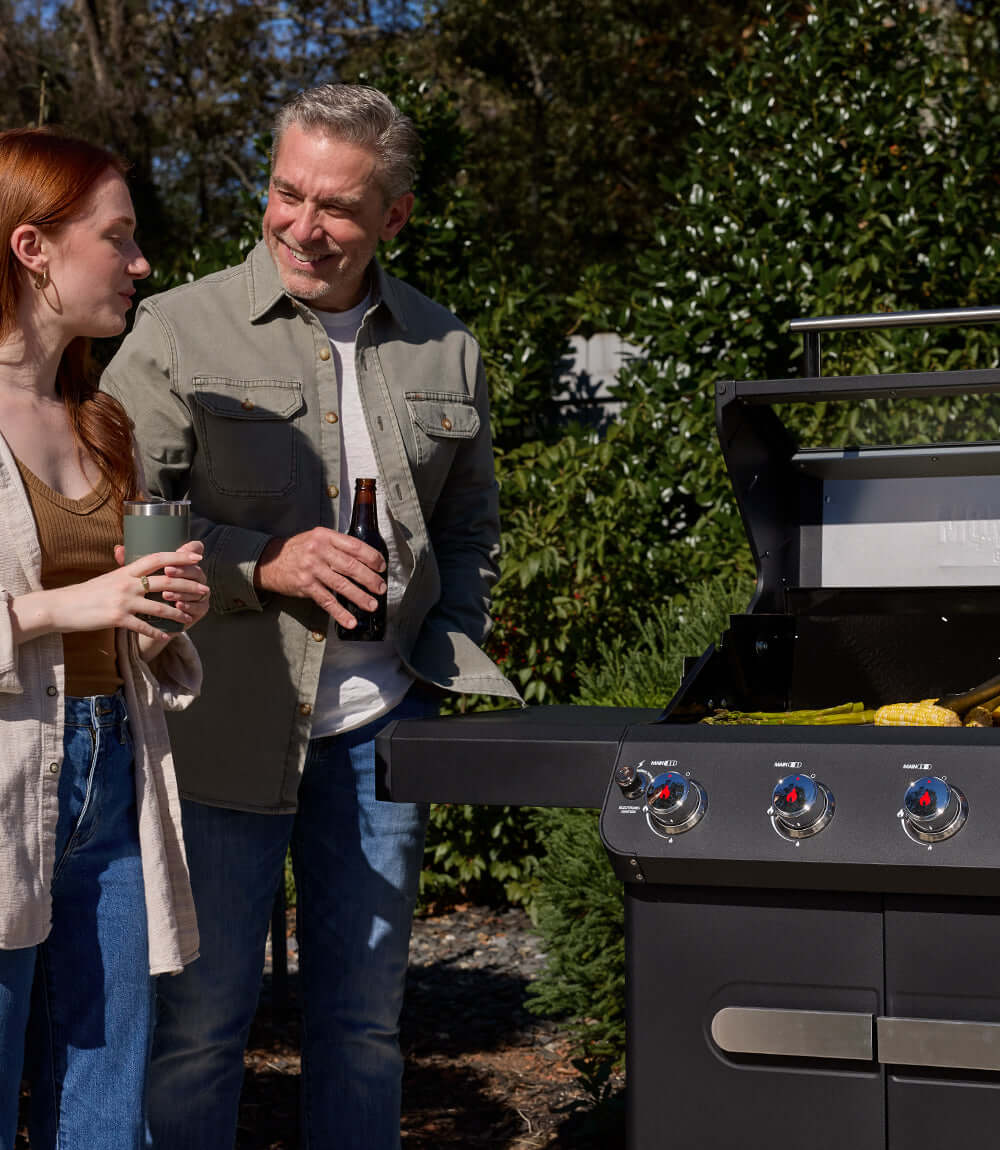 Monument Mesa 425 | Black Propane Gas Grill