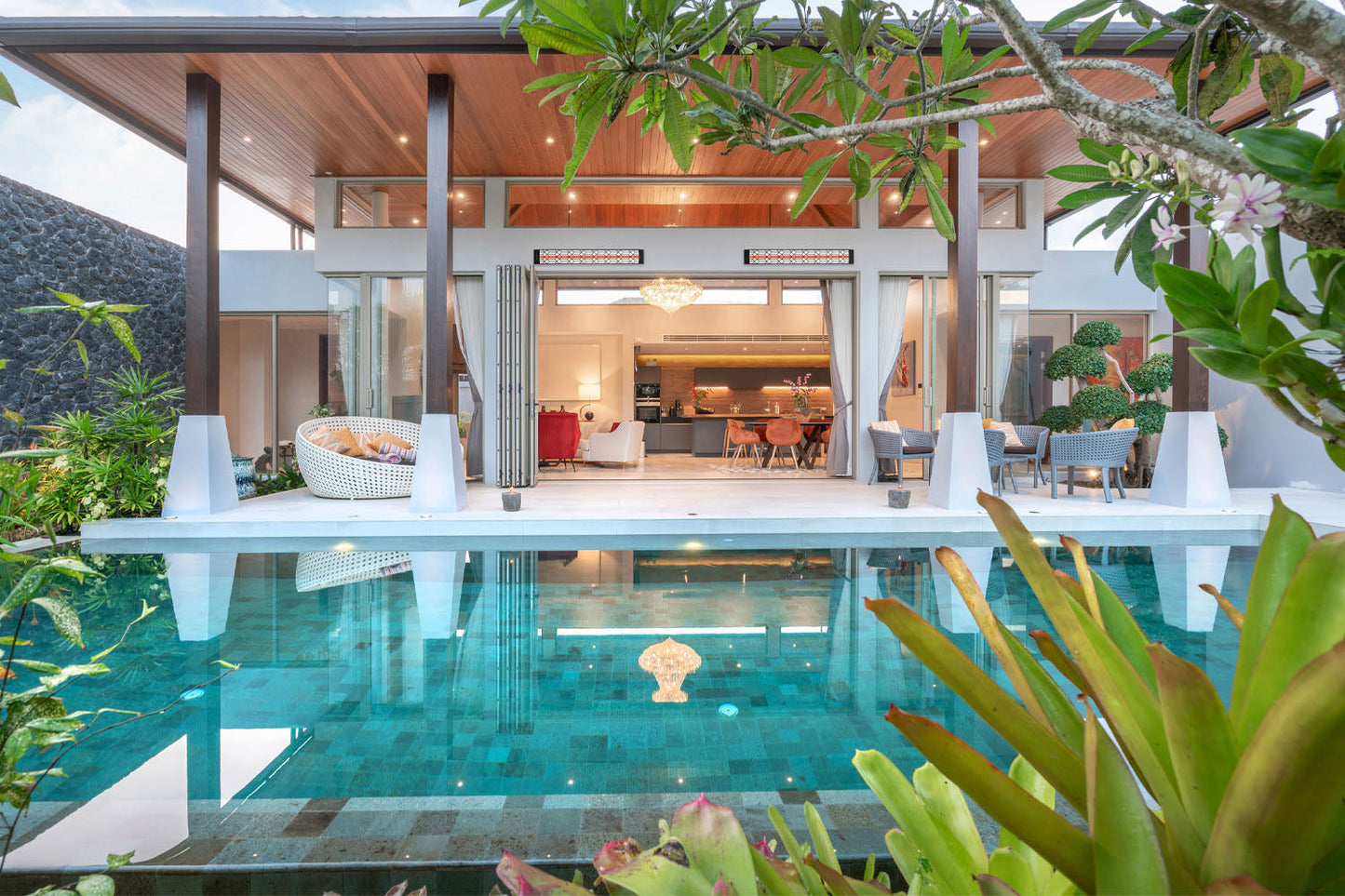 Infratech Motif Craftsman Fascia Kit for Single Element Heater | Black