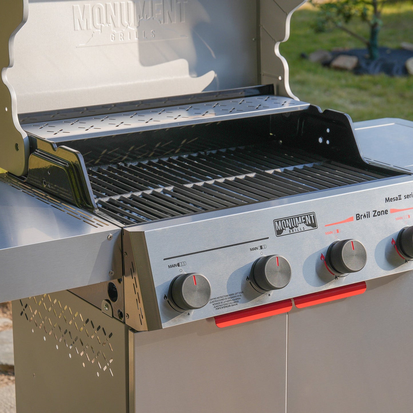 Monument Mesa II 415BZ | Stainless Steel Propane Gas Grill