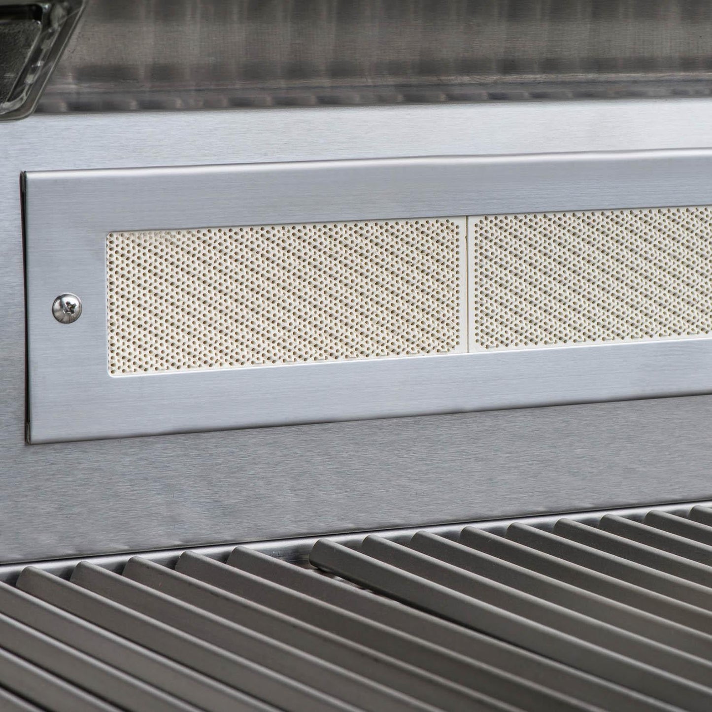 Blaze Premium LTE 32-Inch 4-Burner Built-In Stainless Steel Gas Grill