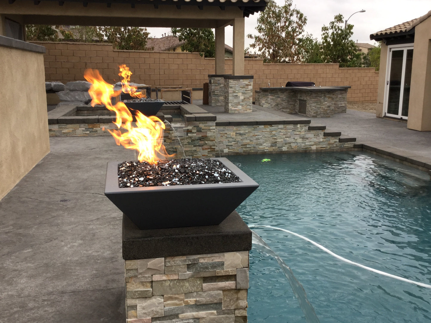 30" Maya GFRC Square Fire Bowl- OPT-30SFO