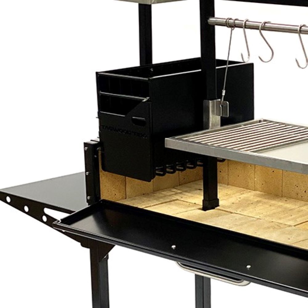 Tagwood BBQ Fully Assembled Black Argentine Santa Maria Wood Fire & Charcoal Grill - BBQ03SIF